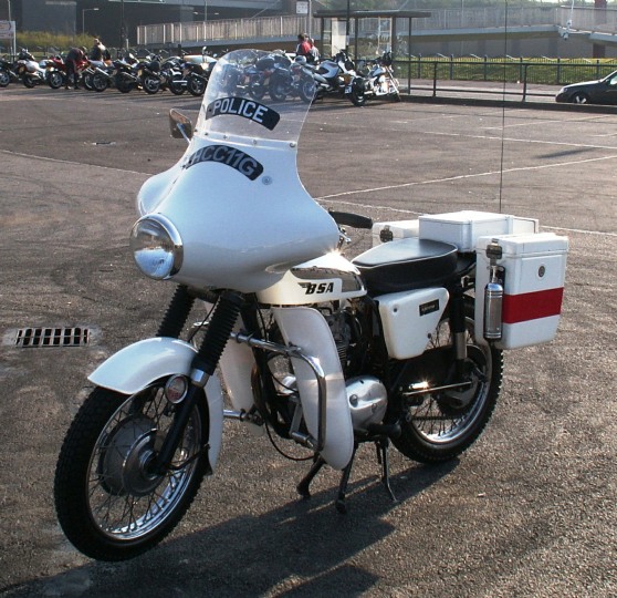 BSA Fleetstar BSA B25 Fleetstar (wales)